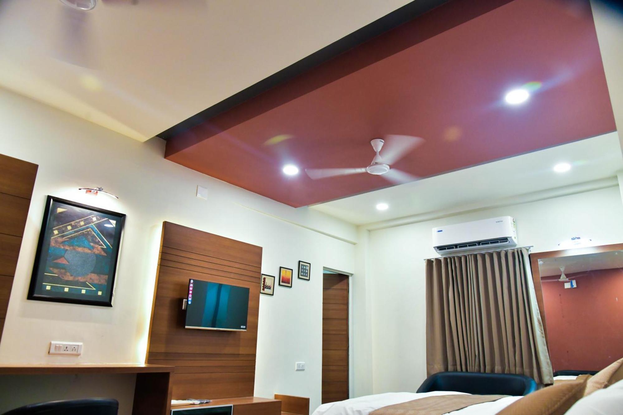 Hotel Ashooka Inn Gandhinagar Buitenkant foto