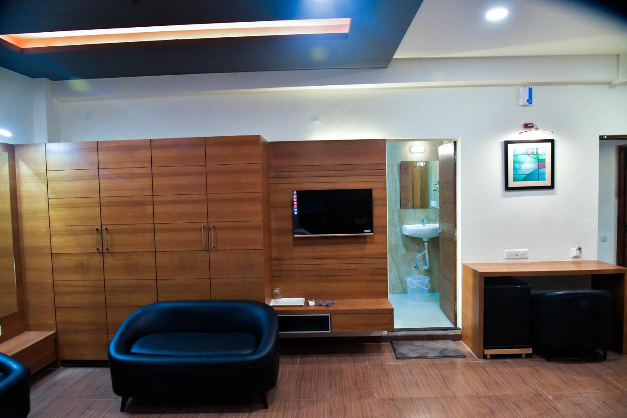 Hotel Ashooka Inn Gandhinagar Buitenkant foto