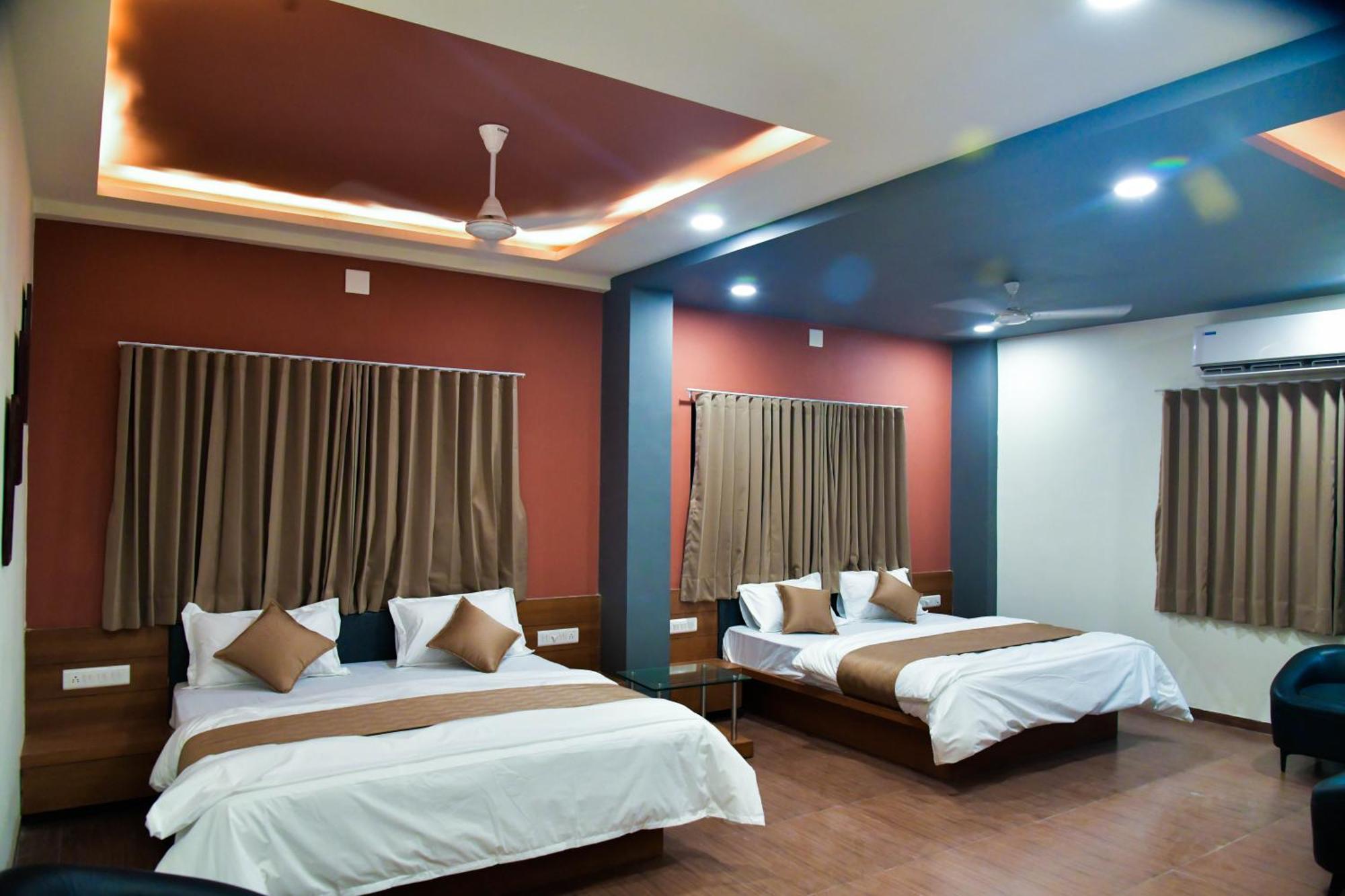 Hotel Ashooka Inn Gandhinagar Buitenkant foto