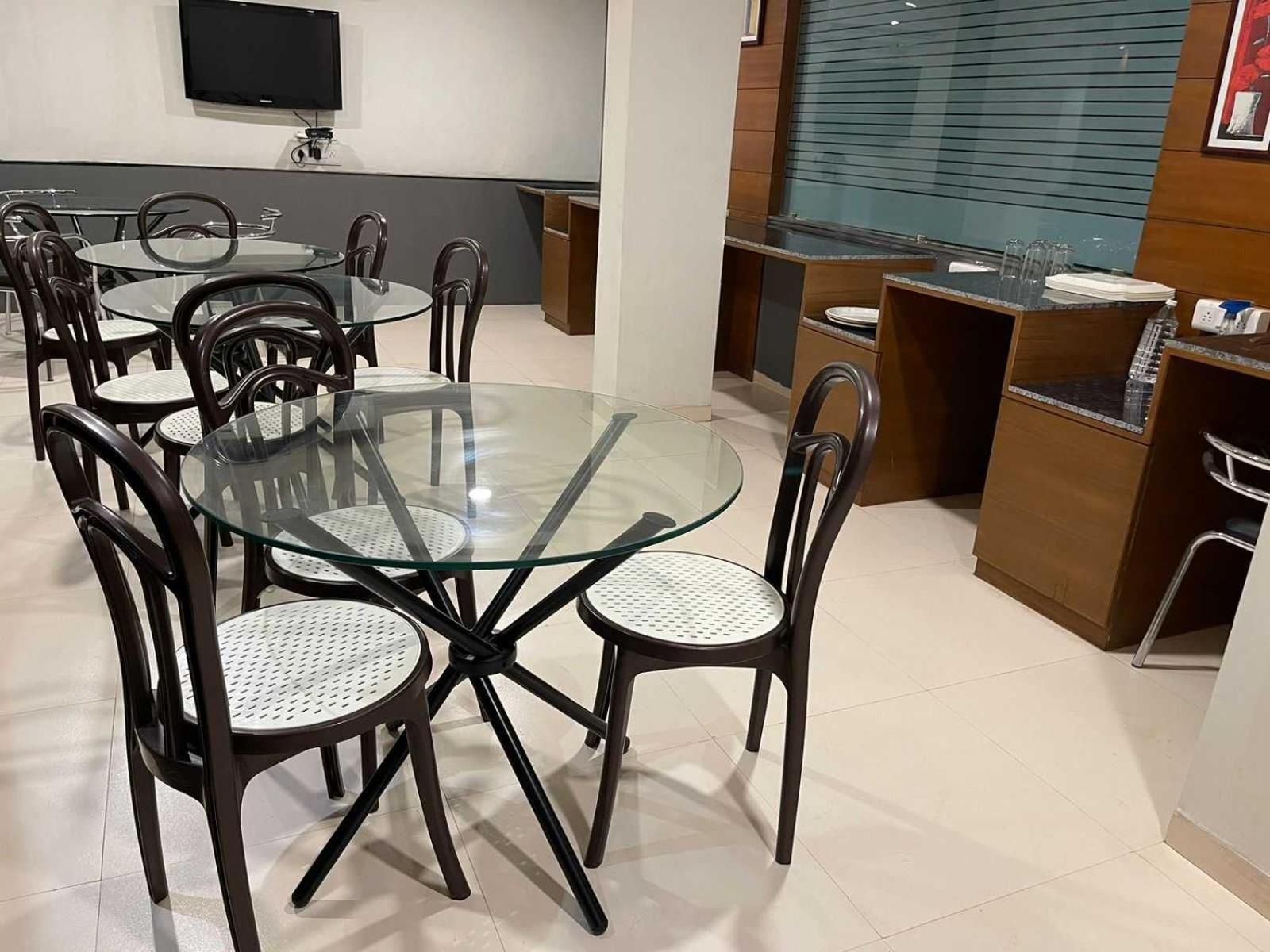 Hotel Ashooka Inn Gandhinagar Buitenkant foto